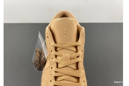 Hyperoad Vanilla 1 Jordan Low Air SE “Pale Sand” 0919